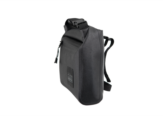 Metro Waterproof Pouch (QMETWPPOUCH-BK)  MSRP 74.99 USD